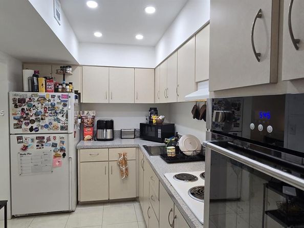 1000 West Ave 1204, Miami Beach FL 33139