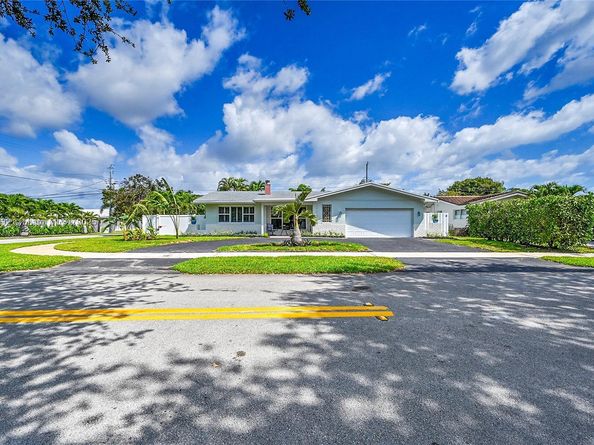 2133 NE 63rd Ct, Fort Lauderdale FL 33308