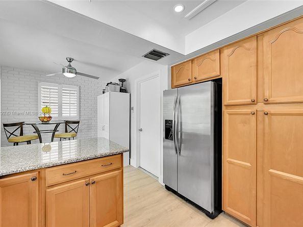 2133 NE 63rd Ct, Fort Lauderdale FL 33308