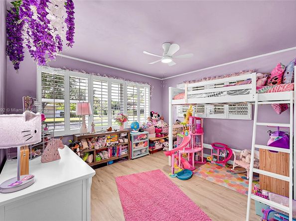 2133 NE 63rd Ct, Fort Lauderdale FL 33308