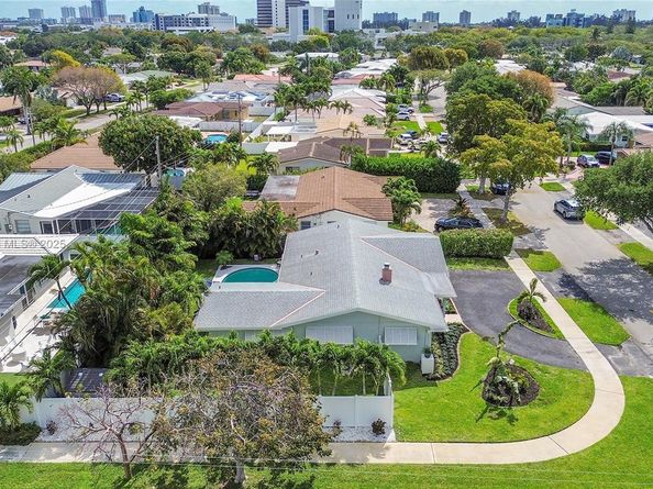 2133 NE 63rd Ct, Fort Lauderdale FL 33308