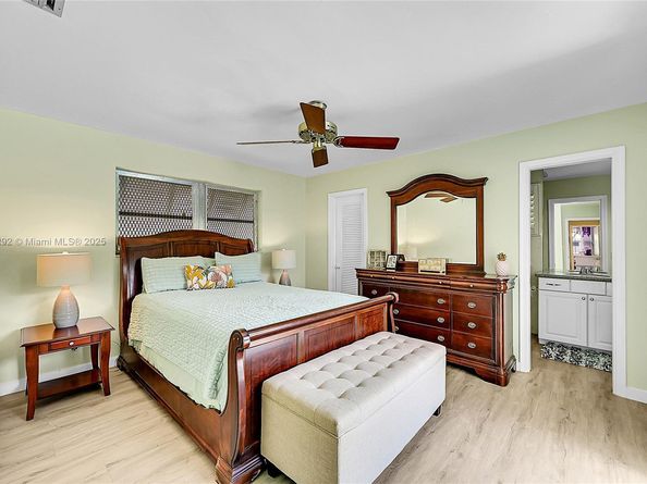 2133 NE 63rd Ct, Fort Lauderdale FL 33308