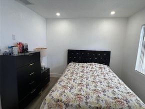 5724 SW 18th St, West Park FL 33023