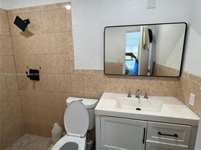 5724 SW 18th St, West Park FL 33023