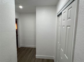 5724 SW 18th St, West Park FL 33023