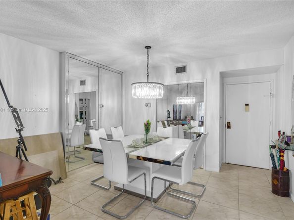 4350 Hillcrest Dr 314, Hollywood FL 33021