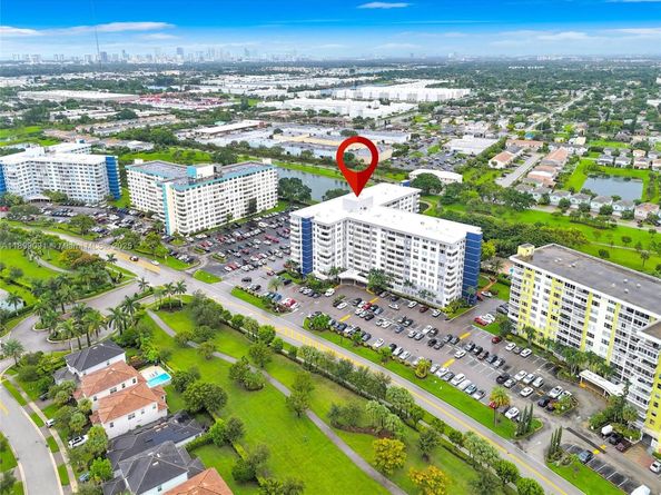4350 Hillcrest Dr 314, Hollywood FL 33021