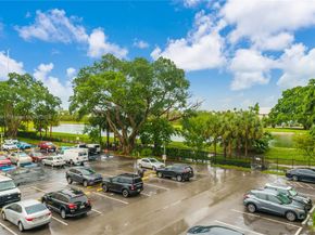 4350 Hillcrest Dr 314, Hollywood FL 33021