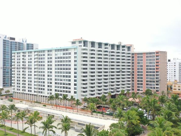 2899 Collins Ave 1717, Miami Beach FL 33140