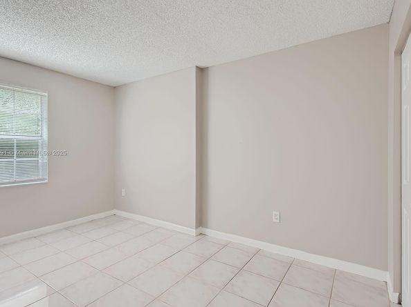 12700 SW 18th St, Miramar FL 33027