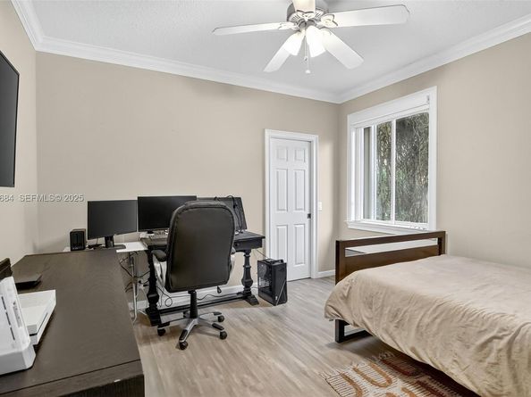 1488 Lantana Ct, Weston FL 33326