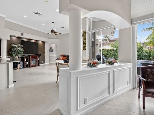 1488 Lantana Ct, Weston FL 33326