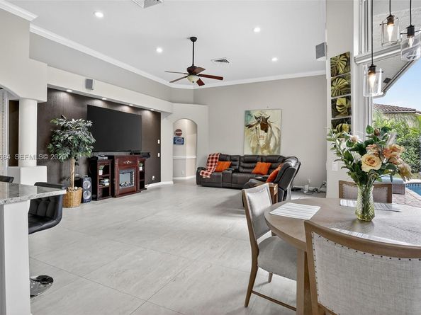 1488 Lantana Ct, Weston FL 33326