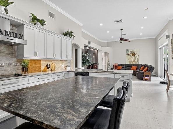 1488 Lantana Ct, Weston FL 33326