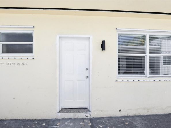 7975 Crespi Blvd, Unit 2, Miami Beach FL 33141