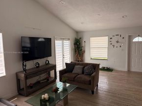 763 S Wind Cir, Sunrise FL 33326