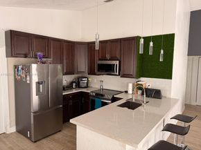 763 S Wind Cir, Sunrise FL 33326