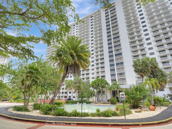210 174th St 2212, Sunny Isles Beach FL 33160