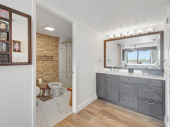 210 174th St 2212, Sunny Isles Beach FL 33160