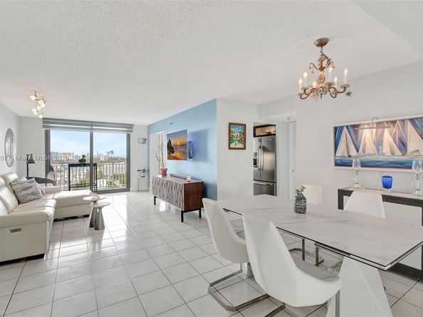 210 174th St 2212, Sunny Isles Beach FL 33160