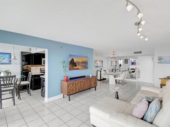 210 174th St 2212, Sunny Isles Beach FL 33160