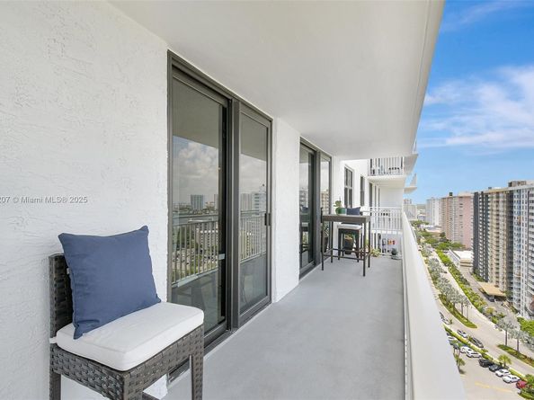 210 174th St 2212, Sunny Isles Beach FL 33160