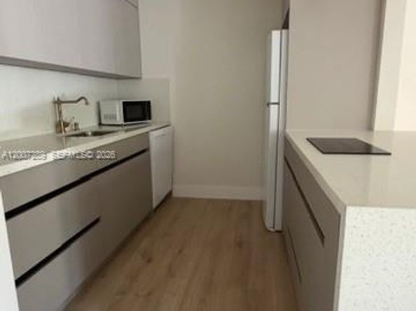 13155 SW 7th Ct 204E, Pembroke Pines FL 33027