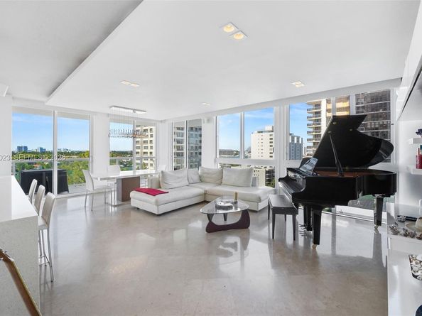 6365 Collins Ave 1008, Miami Beach FL 33141