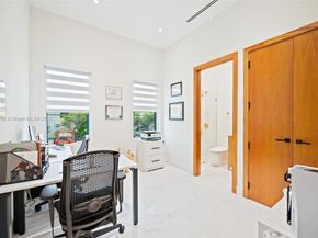 7775 SW 72nd Ave, Miami FL 33143