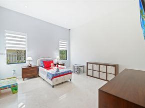 7775 SW 72nd Ave, Miami FL 33143