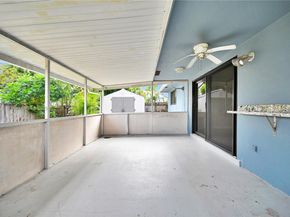 8451 NW 10th St, Pembroke Pines FL 33024
