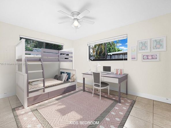 8451 NW 10th St, Pembroke Pines FL 33024