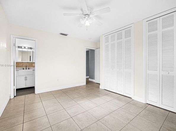 8451 NW 10th St, Pembroke Pines FL 33024