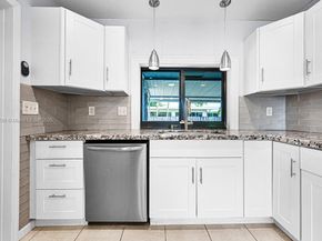 8451 NW 10th St, Pembroke Pines FL 33024