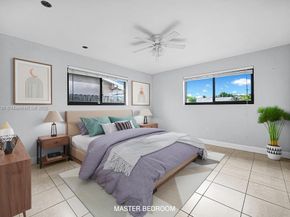 8451 NW 10th St, Pembroke Pines FL 33024