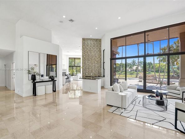 3320 Bridle Path Ln, Weston FL 33331