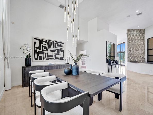 3320 Bridle Path Ln, Weston FL 33331