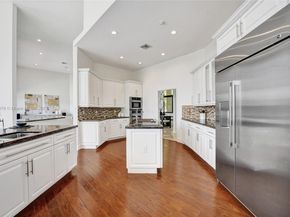 3320 Bridle Path Ln, Weston FL 33331