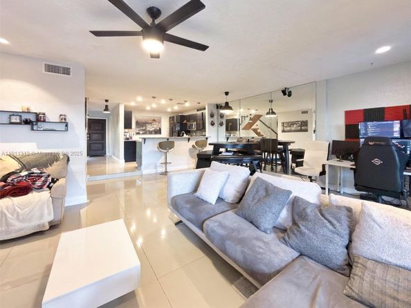 13415 SW 12th Ter, Miami FL 33184