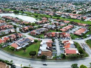 13415 SW 12th Ter, Miami FL 33184