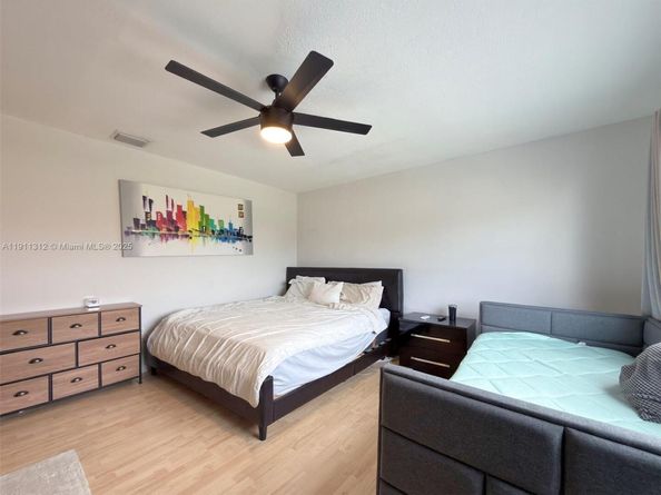 13415 SW 12th Ter, Miami FL 33184