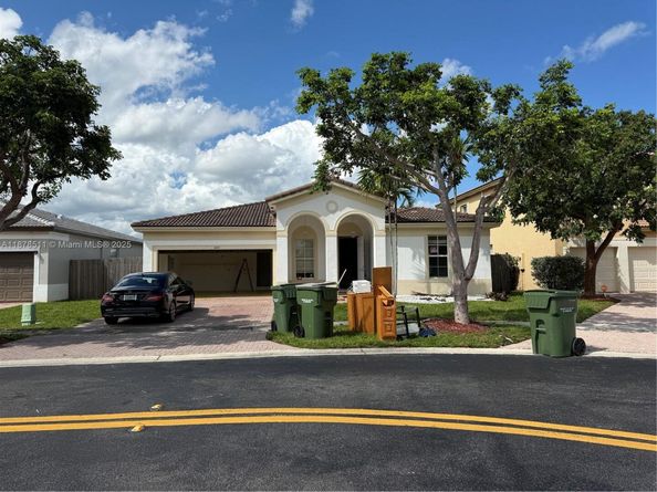 4045 NE 15th St, Homestead FL 33033