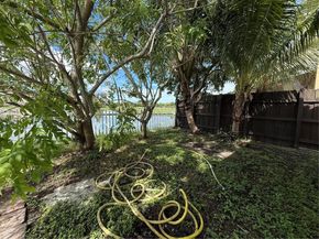 4045 NE 15th St, Homestead FL 33033