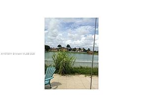 4045 NE 15th St, Homestead FL 33033