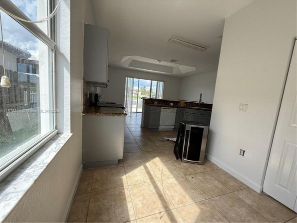 4045 NE 15th St, Homestead FL 33033