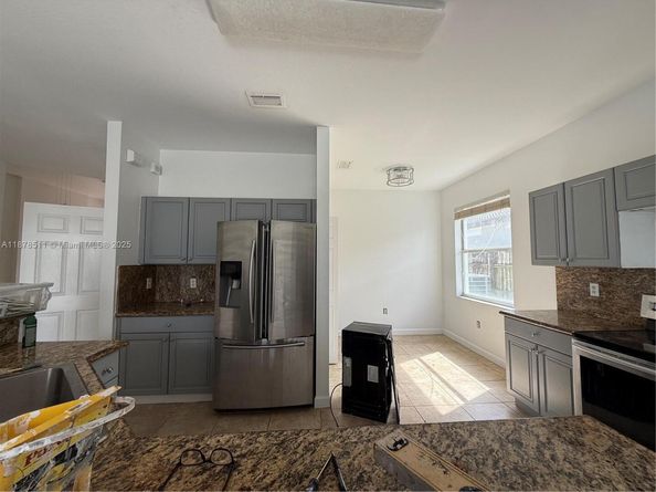 4045 NE 15th St, Homestead FL 33033