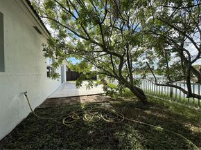4045 NE 15th St, Homestead FL 33033