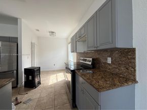 4045 NE 15th St, Homestead FL 33033