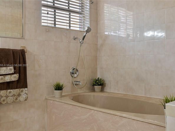 7801 SW 9th Ter, Miami FL 33144