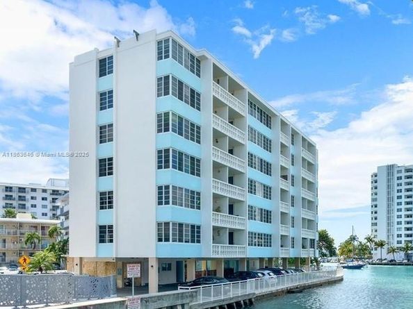 1670 Lincoln Ct 3B, Miami Beach FL 33139